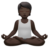 pessoa na posição de lótus: pele escura