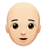 pessoa: pele clara e careca