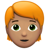 pessoa: pele morena e cabelo vermelho