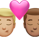 beijo: homem, homem, pele morena clara e pele morena