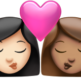 beijo: mulher, mulher, pele clara e pele morena