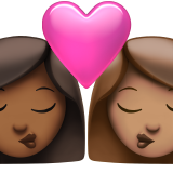 beijo: mulher, mulher, pele morena escura e pele morena