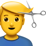 homem cortando o cabelo